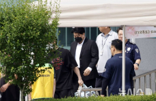 가석방으로 출소한 김호중 첫 모습