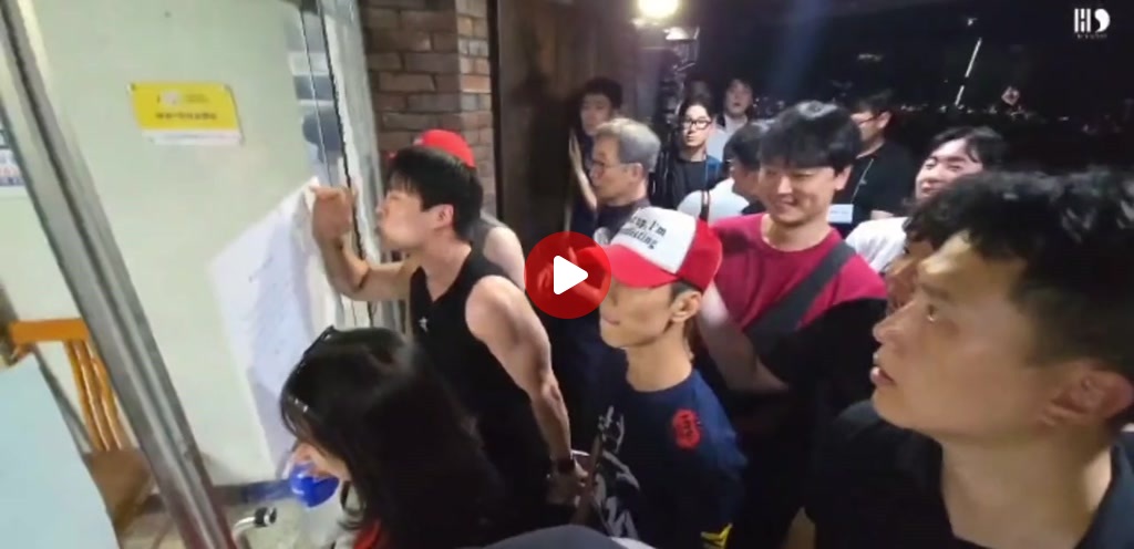 문좀 열어줘!!!!!!!!!!!!!!!
