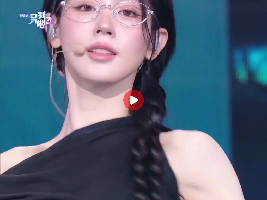 안경쓴 미연