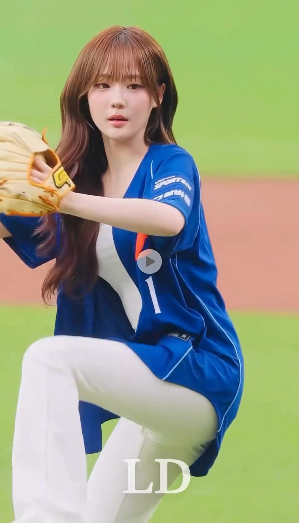 트리플에스 윤서연 시구